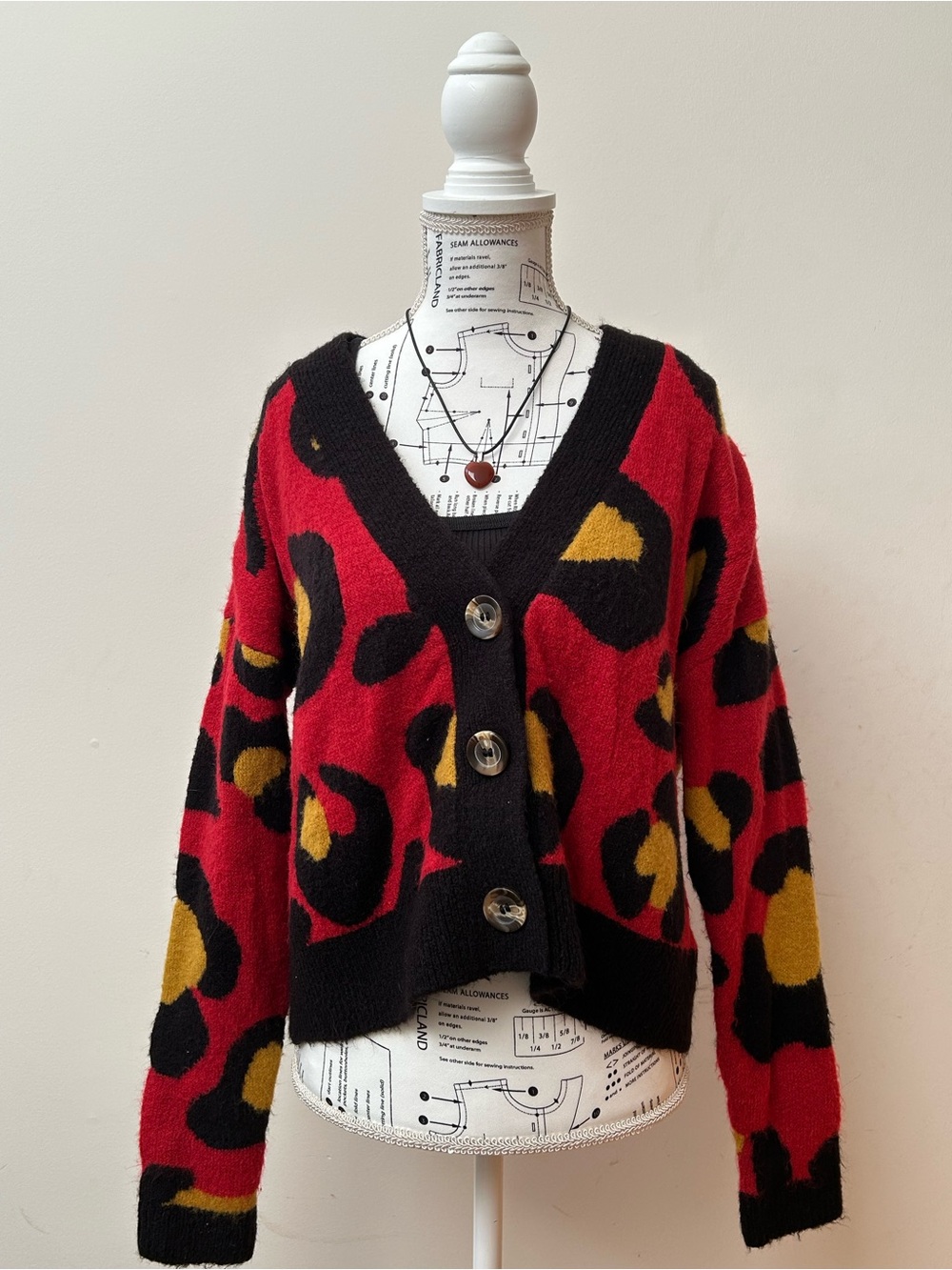 Women’s Femme By Design Red Leopard-Print V-Neck Button Cardigan Sweater Size S